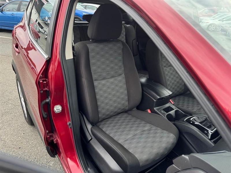 2022 NISSAN ROGUE SPORT SV