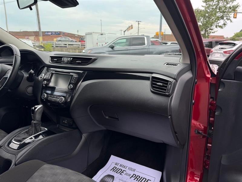 2022 NISSAN ROGUE SPORT SV