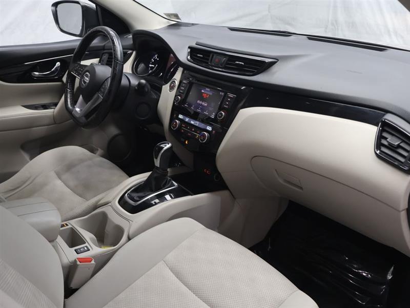 2020 NISSAN ROGUE SPORT SV