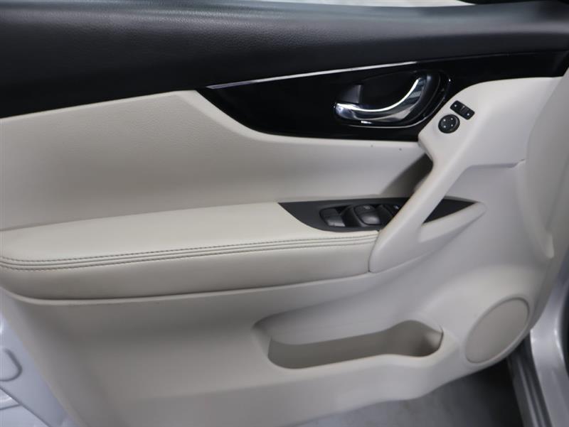 2020 NISSAN ROGUE SPORT SV