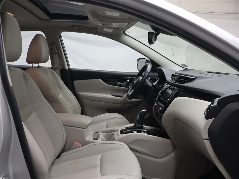 2022 NISSAN ROGUE SPORT SL