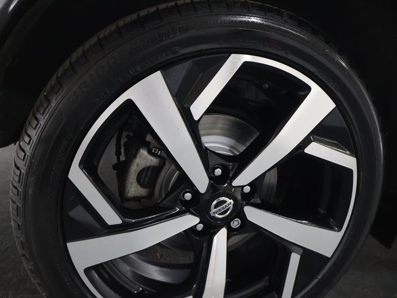 2022 NISSAN ROGUE SPORT SL