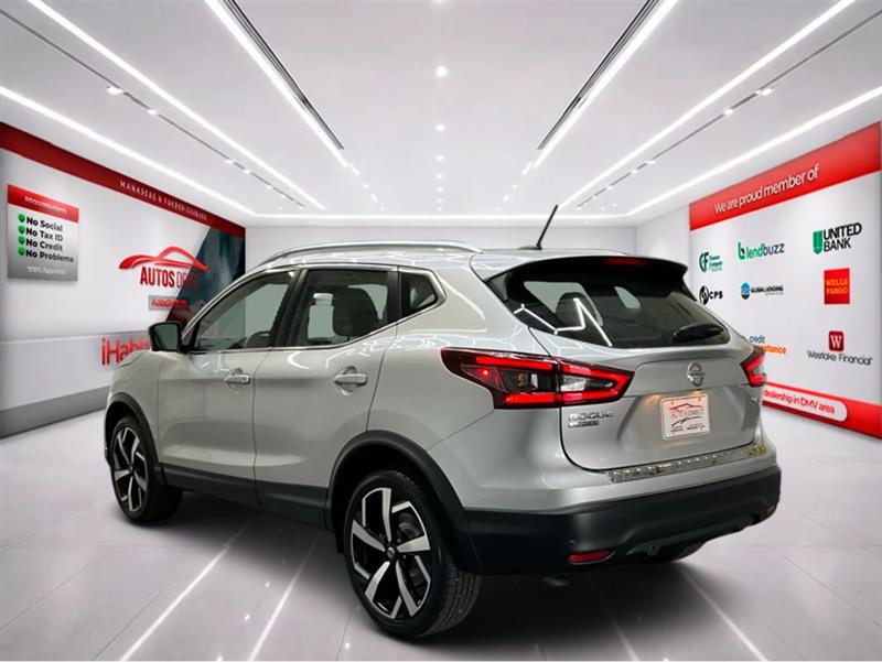2022 NISSAN ROGUE SPORT SL