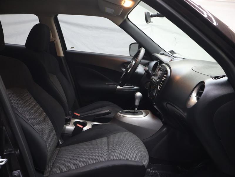 2016 NISSAN JUKE S
