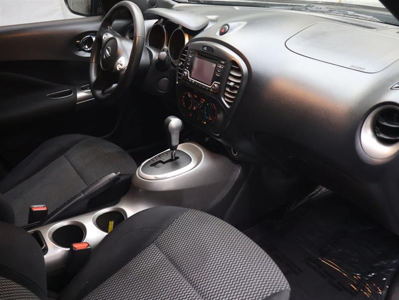 2016 NISSAN JUKE S