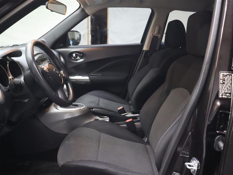 2016 NISSAN JUKE S