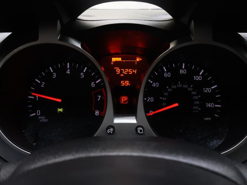 2016 NISSAN JUKE S