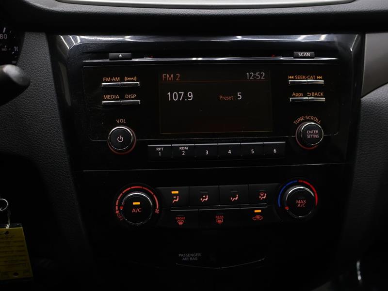 2016 NISSAN ROGUE S