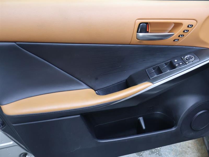 2023 LEXUS IS IS 300