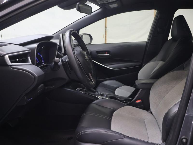2022 TOYOTA COROLLA HATCHBACK XSE