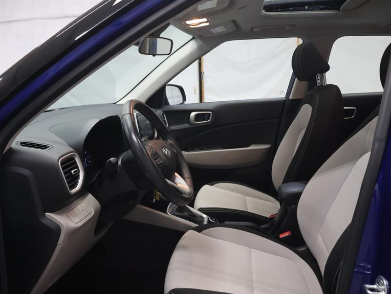 2022 HYUNDAI VENUE SEL