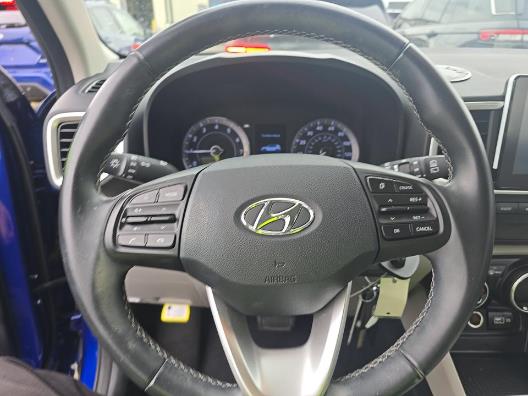 2022 HYUNDAI VENUE SEL