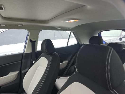 2022 HYUNDAI VENUE SEL