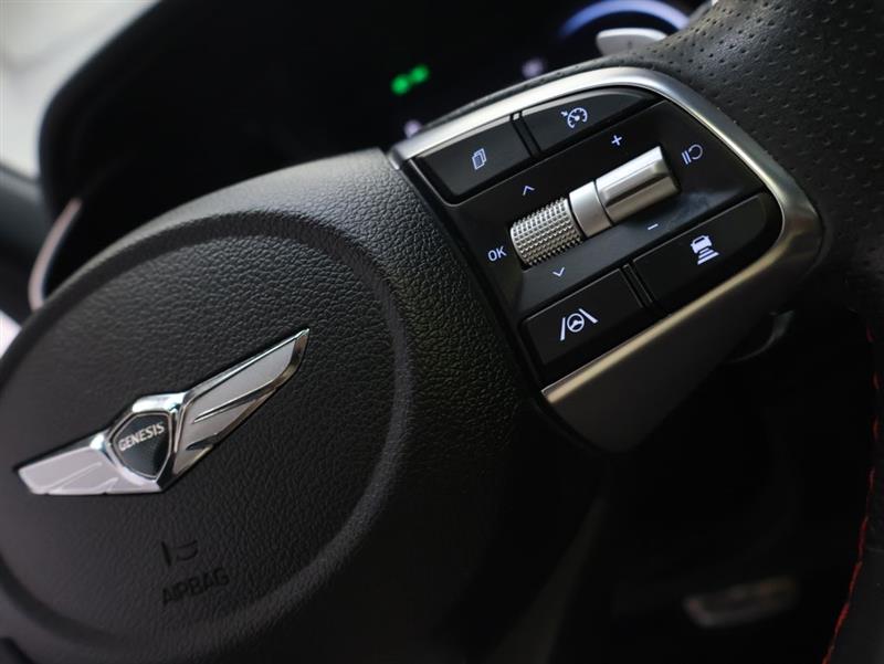 2023 GENESIS G70 3.3T