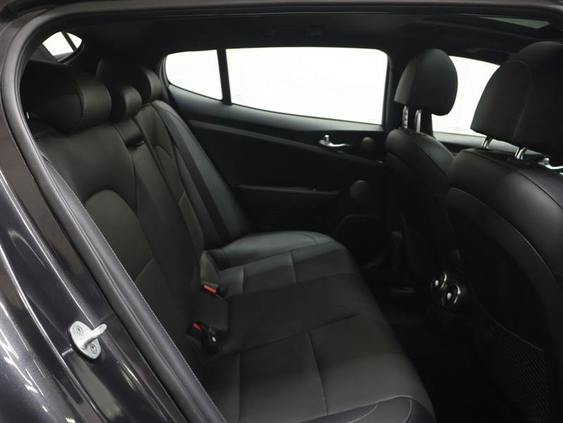 2022 KIA STINGER GT-LINE