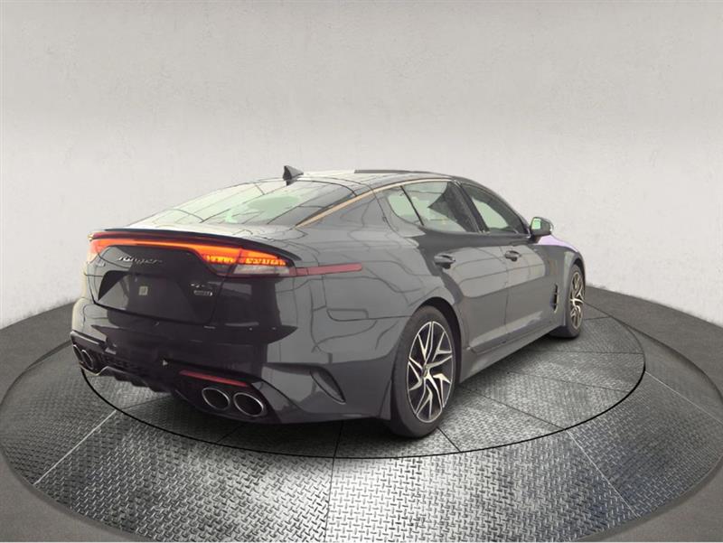 2022 KIA STINGER GT-LINE