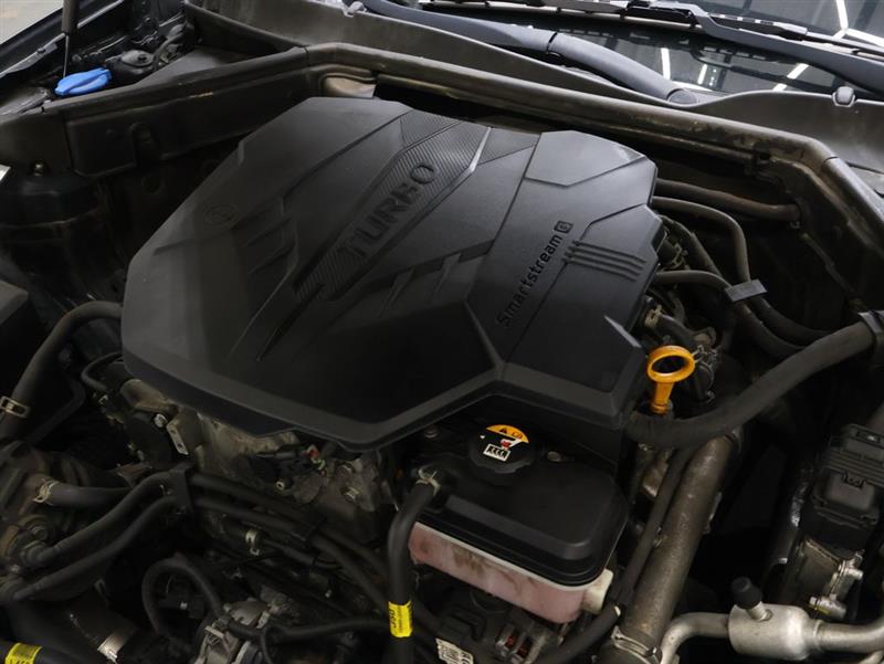 2022 KIA STINGER GT-LINE