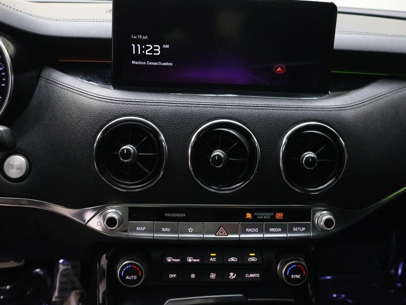 2022 KIA STINGER GT1