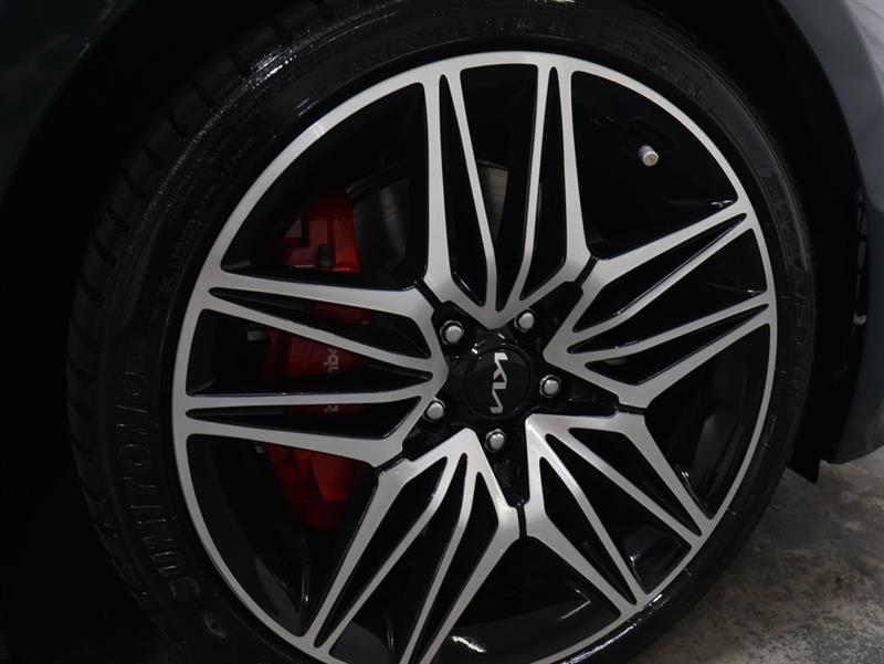 2022 KIA STINGER GT1