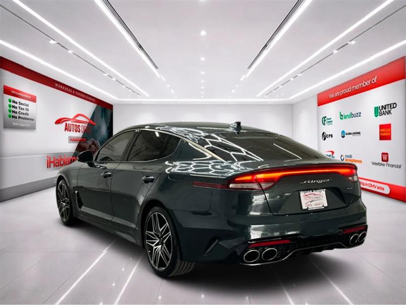 2022 KIA STINGER GT1
