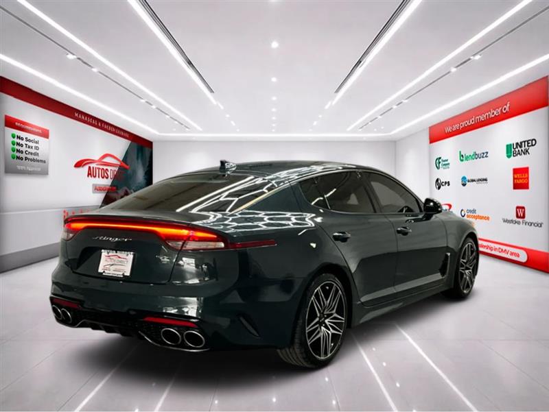 2022 KIA STINGER GT1
