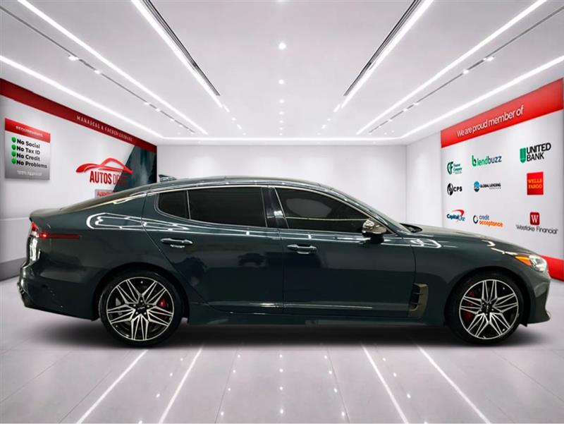 2022 KIA STINGER GT1