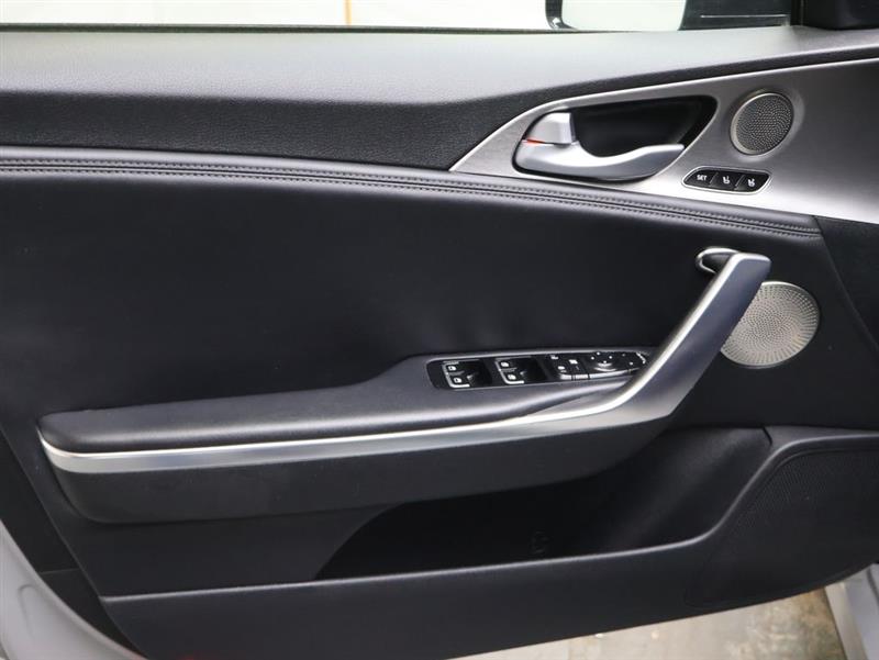 2019 KIA STINGER GT2
