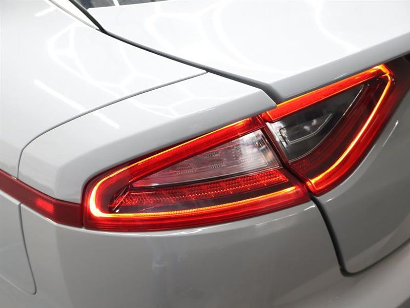 2019 KIA STINGER GT2