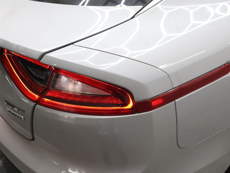 2019 KIA STINGER GT2