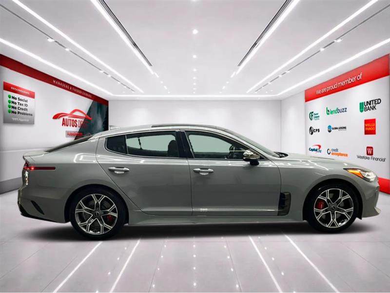 2019 KIA STINGER GT2