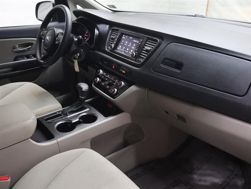 2020 KIA SEDONA LX