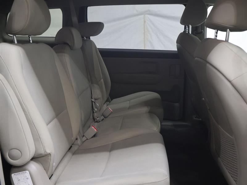 2020 KIA SEDONA LX