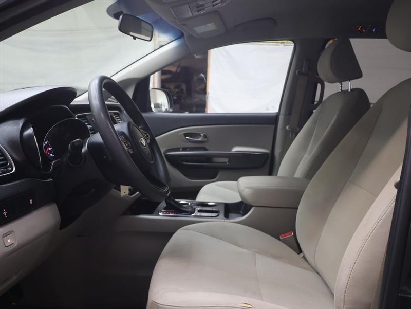 2020 KIA SEDONA LX