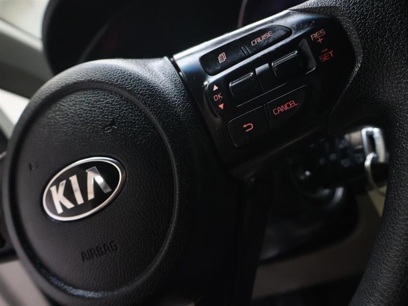 2020 KIA SEDONA LX