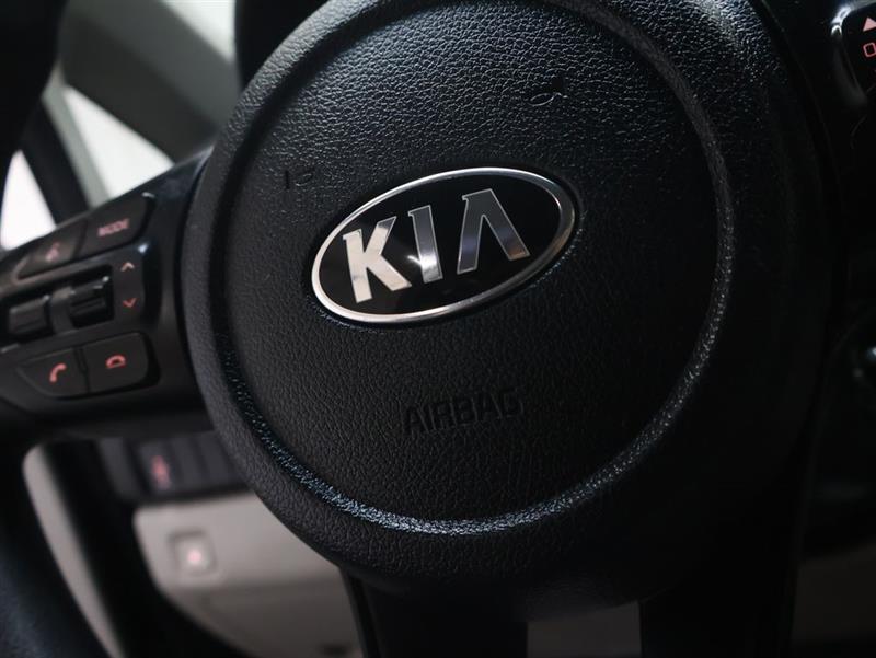 2020 KIA SEDONA LX