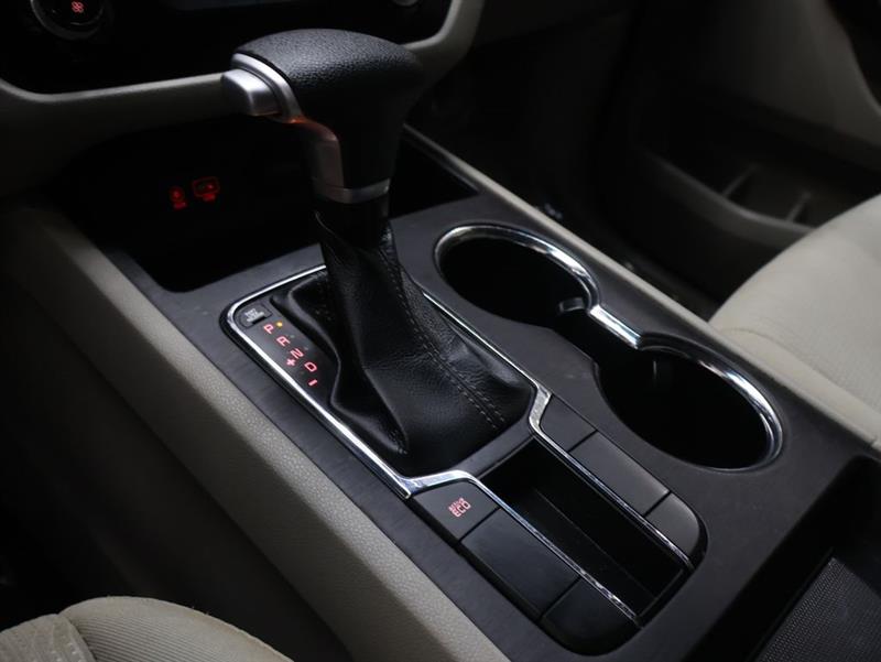 2020 KIA SEDONA LX