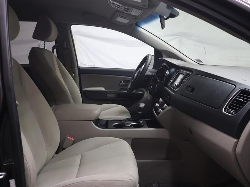 2020 KIA SEDONA LX