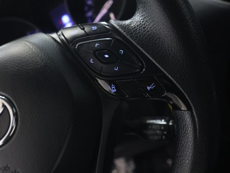 2021 TOYOTA C-HR LE