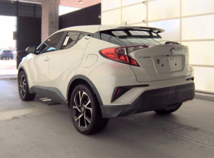 2019 TOYOTA C-HR XLE