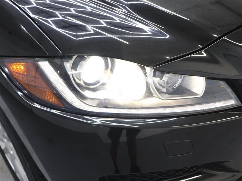 2020 JAGUAR F-PACE 30T PRESTIGE
