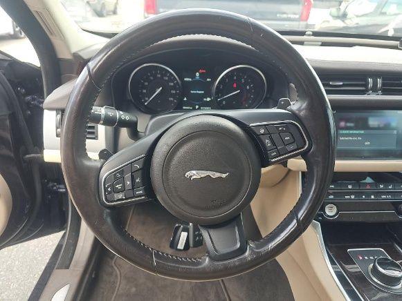 2017 JAGUAR XF 35T PRESTIGE