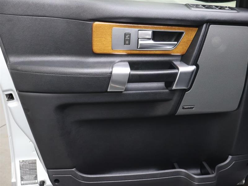 2016 LAND ROVER LR4 