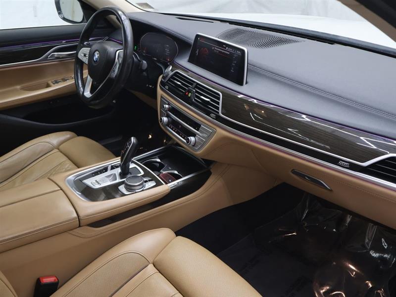 2022 BMW 7 SERIES 740i xDrive