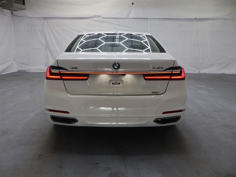 2022 BMW 7 SERIES 740i xDrive