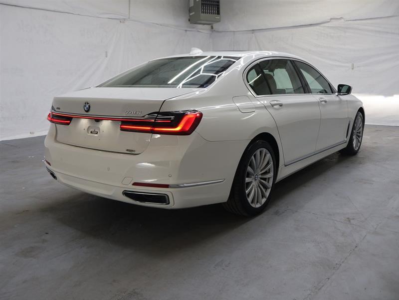 2022 BMW 7 SERIES 740i xDrive