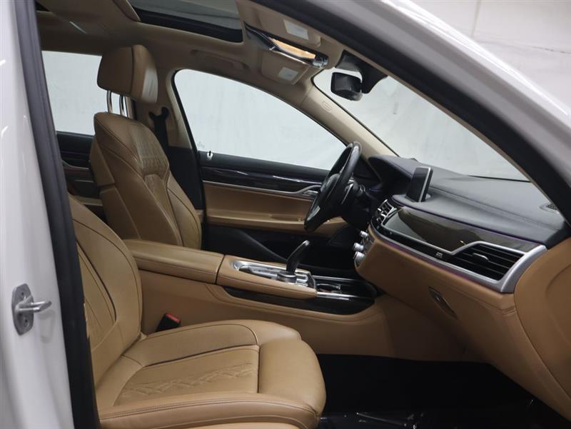 2022 BMW 7 SERIES 740i xDrive