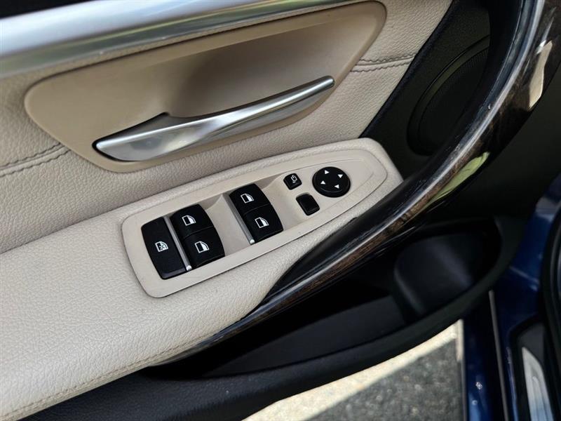 2017 BMW 3 SERIES 330i xDrive