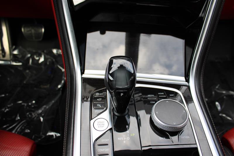 2022 BMW 8 SERIES 840i