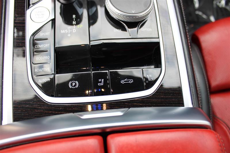 2022 BMW 8 SERIES 840i
