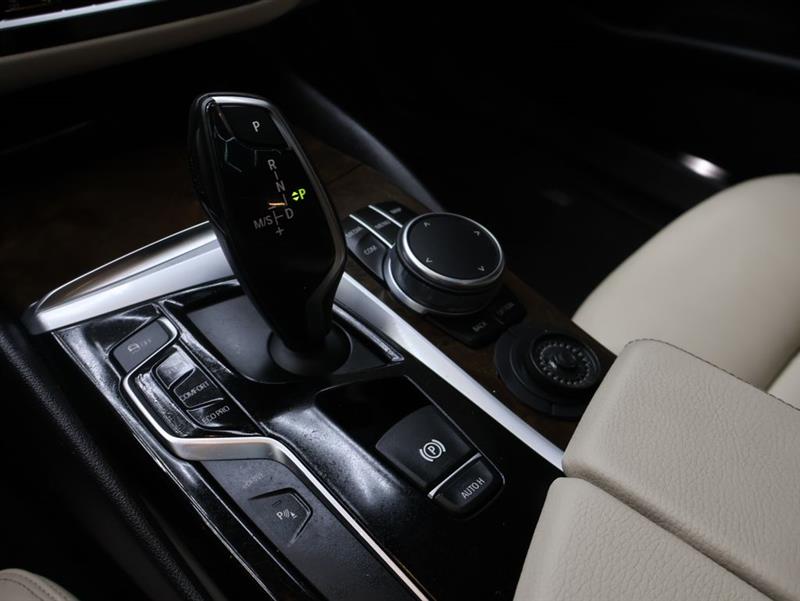 2018 BMW 5 SERIES 530e xDrive iPerformance
